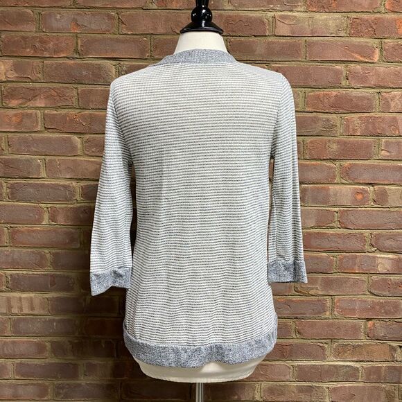Maurices Grey Stripe 3/4 Sleeve Open Cadigan - Picture 3 of 5